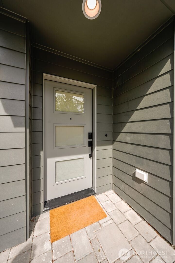 Property Photo: 6028 41st Avenue NE WA 98115