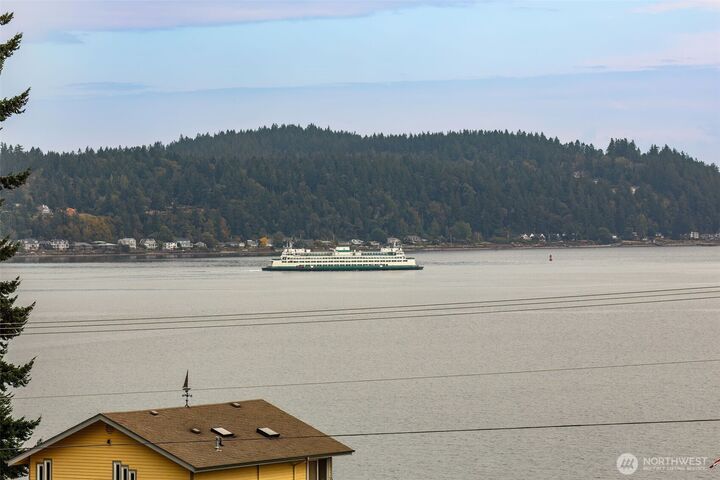 Property Photo:  8167 E Cricket Lane  WA 98366 