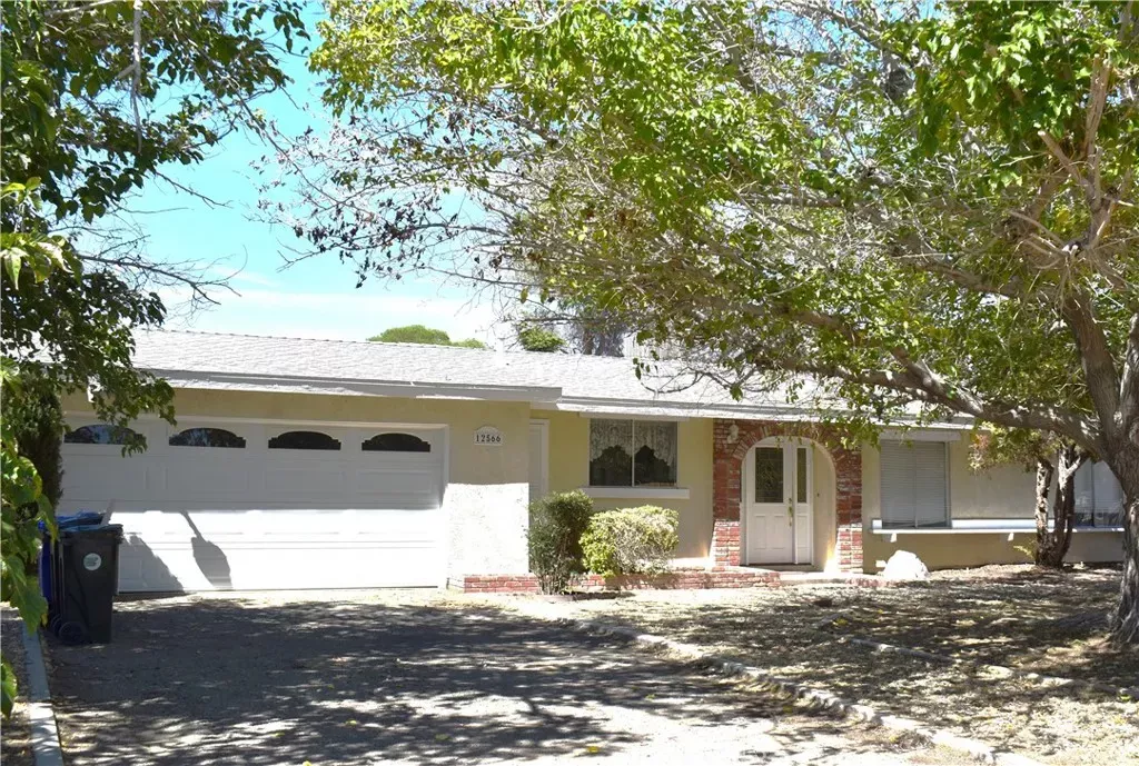 Property Photo: 12566 Iroquois Road CA 92308