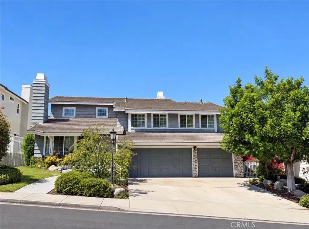 Property Photo: 5415 E Estate Ridge CA 92807