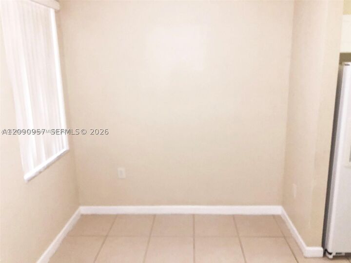 Property Photo: 2884 SE 2nd Dr 2 FL 33033
