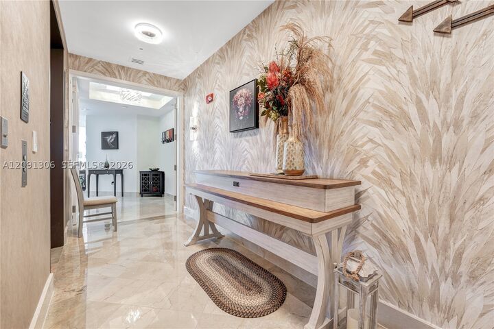 Property Photo:  100 S Pointe Dr 2403  FL 33139 