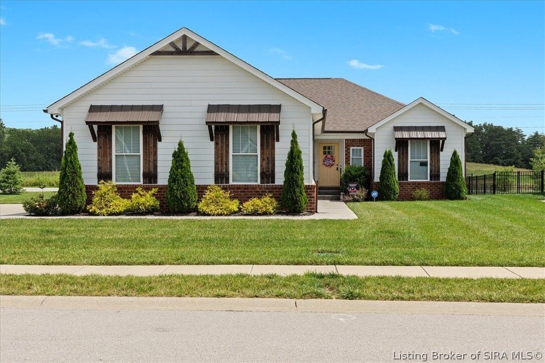 Property Photo: 8008 Turf Way Trail IN 47111