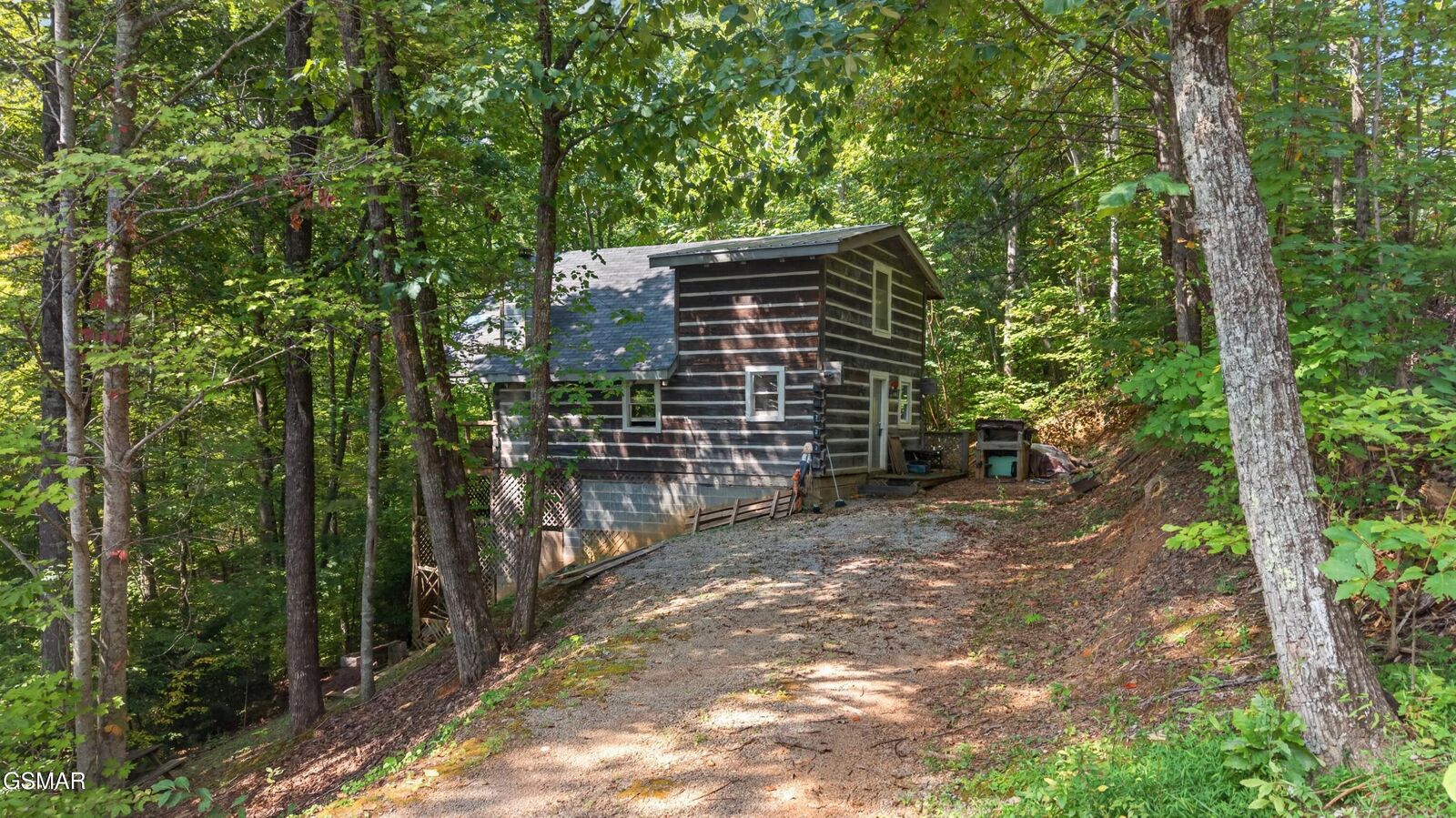 Property Photo: 703 Fred Harrison Way TN 37738