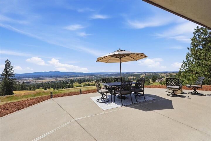 Property Photo: 16211 E Jacobs Ln WA 99217