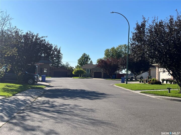 Property Photo:  1055 Kenderdine Drive N  SK S4X 4H5 
