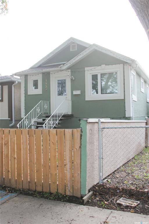 Property Photo:  1852 Quebec Street  SK S4P 1J6 