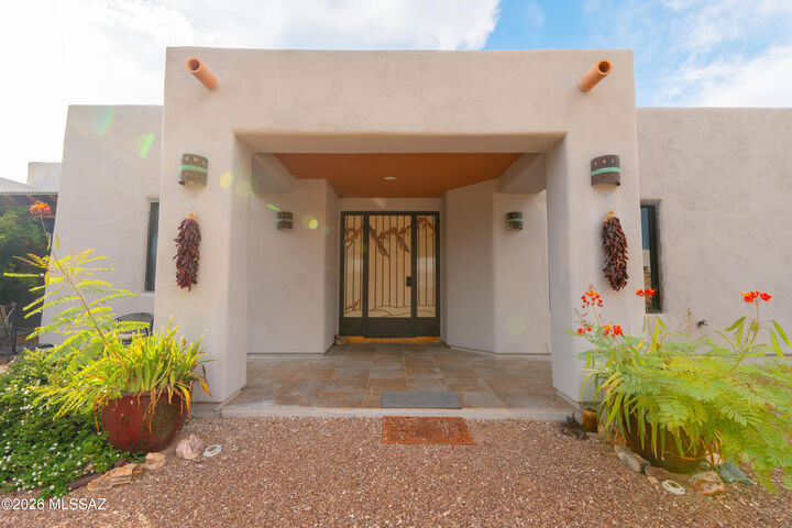 Property Photo:  752 Dorotea Court  AZ 85648 