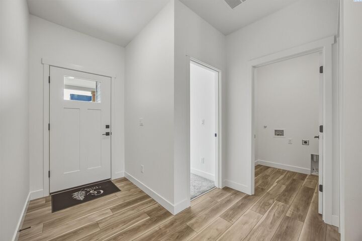 Property Photo: 4553 Grove Ct. WA 99353