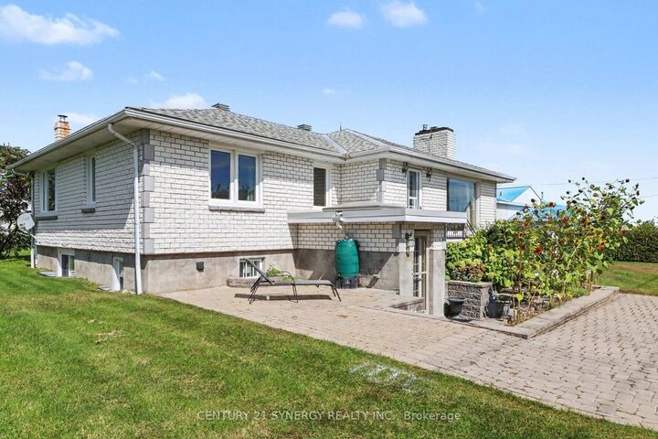 Property Photo:  2452 Colonial Road  ON K4B 1J1 