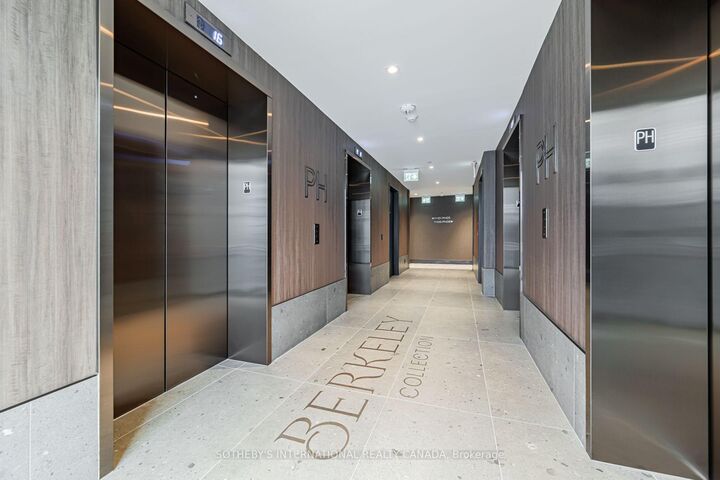 Property Photo:  25 Dalhousie Street W2806  ON M5B 2A5 