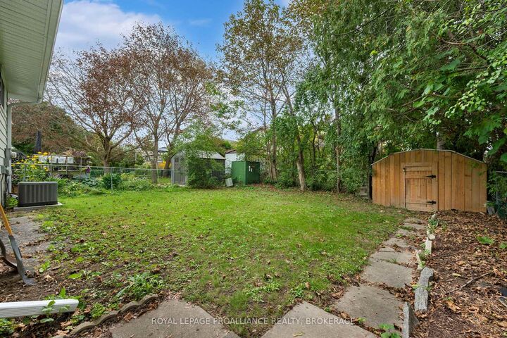 Property Photo:  78 Guthrie Drive  ON K7K 5X5 