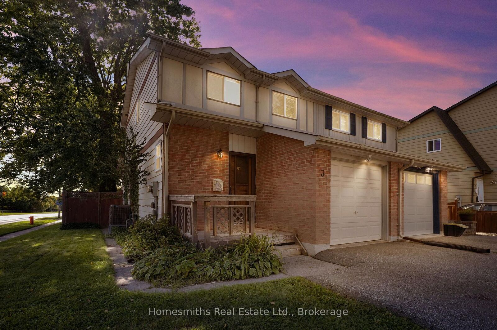 Property Photo:  3 Thomas Street  ON L1H 3W6 