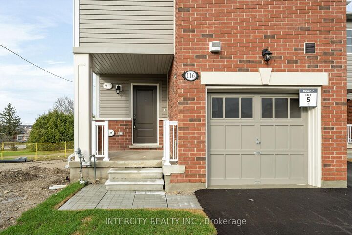 Property Photo:  116 Gordon Street Blk 7 Unit 5  ON L9V 3Y1 