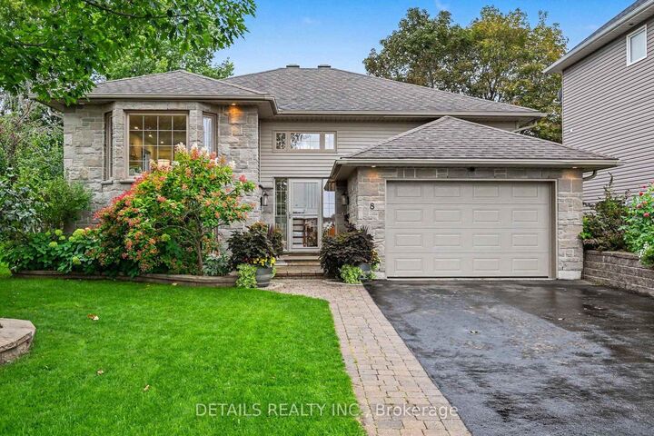 Property Photo:  8 Francis Street  ON K7C 0C6 