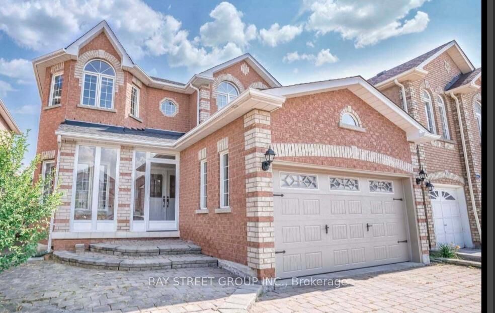 Property Photo:  43 Avenida Street  ON L3S 4J6 