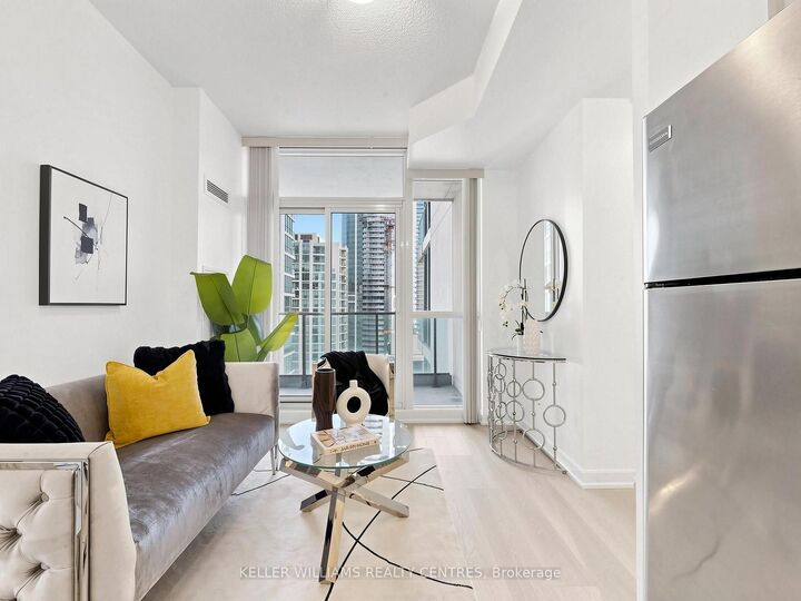 Property Photo:  33 Bay Street 3305  ON M5J 2Z3 