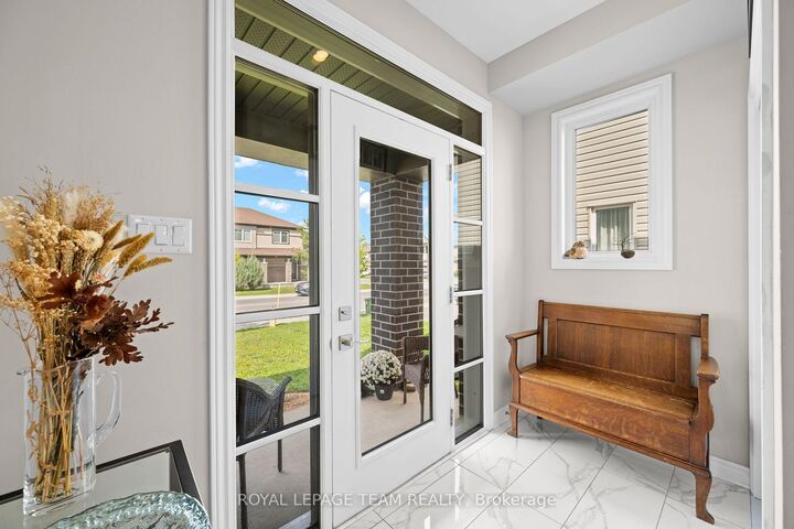 Property Photo:  249 Kimpton Drive  ON K2S 2H9 