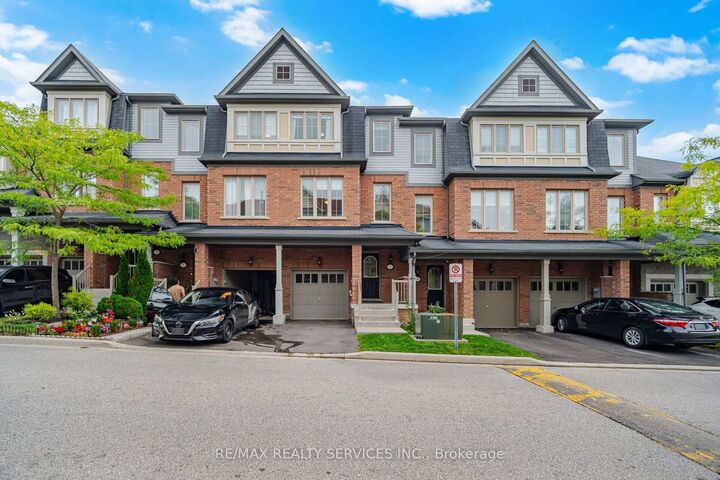 Property Photo: 7 Cedar Lake Crescent 42 ON L6Y 0P9