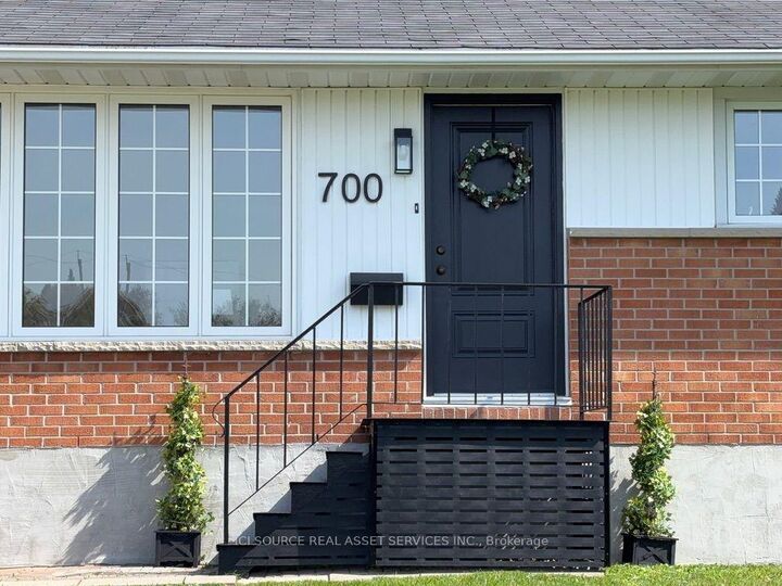 Property Photo:  700 University Street  ON P4N 5J2 