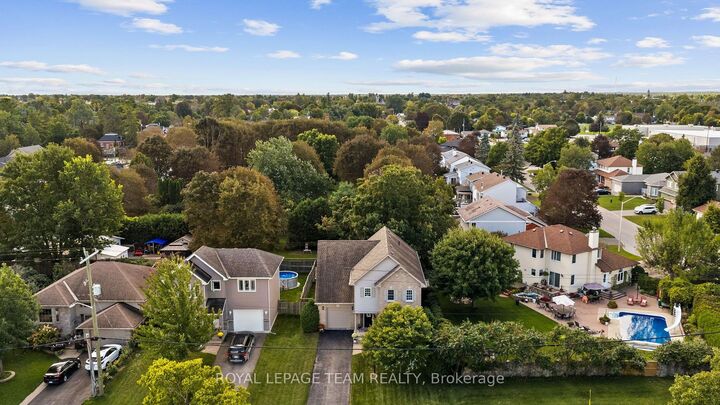 Property Photo:  4 Francis Street  ON K7C 0C6 
