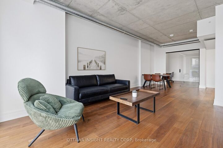 Property Photo:  150 Marketplace Avenue Ht1.5h  ON K2J 6V2 