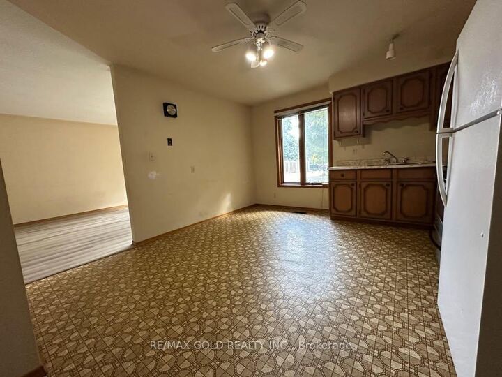 Property Photo:  1711 Hansuld Street  ON N5V 1Y6 