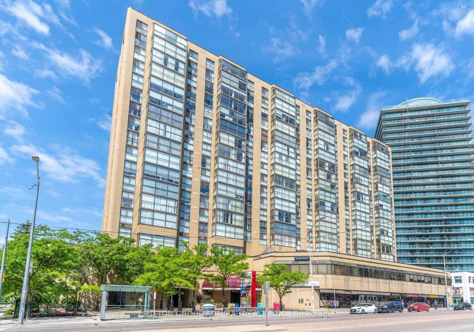 Property Photo:  5460 Yonge Street 807  ON M2N 6J4 