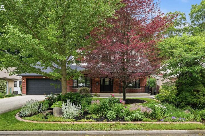 Property Photo:  292 Thorncrest Drive  ON N2L 5R5 