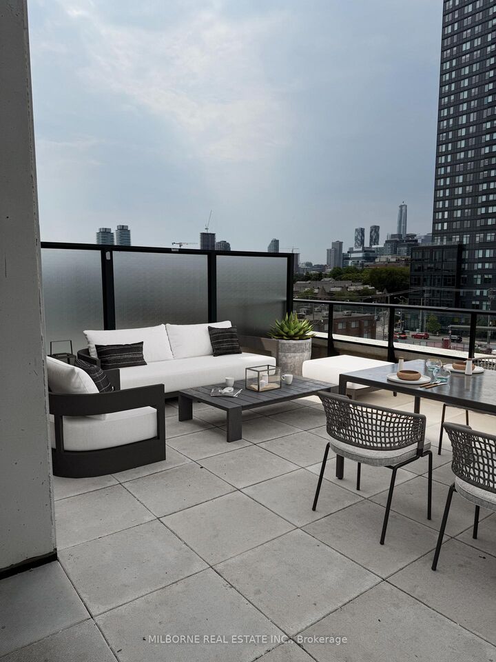 Property Photo:  5 Defries Street 521  ON M5A 0W7 