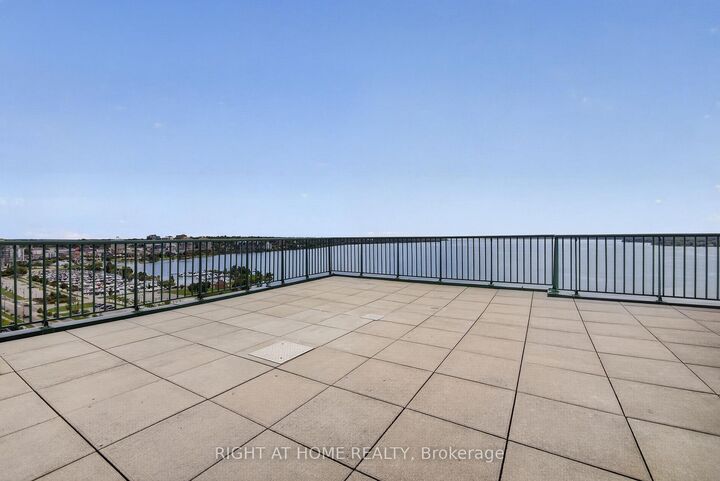 Property Photo:  65 Ellen Street 1402  ON L4N 3A5 
