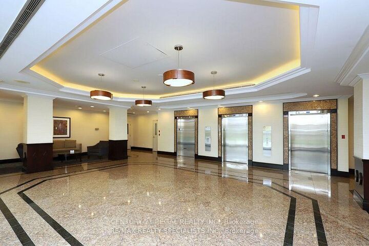 Property Photo:  2155 Burnhamthorpe Road W 704  ON L5L 5P4 