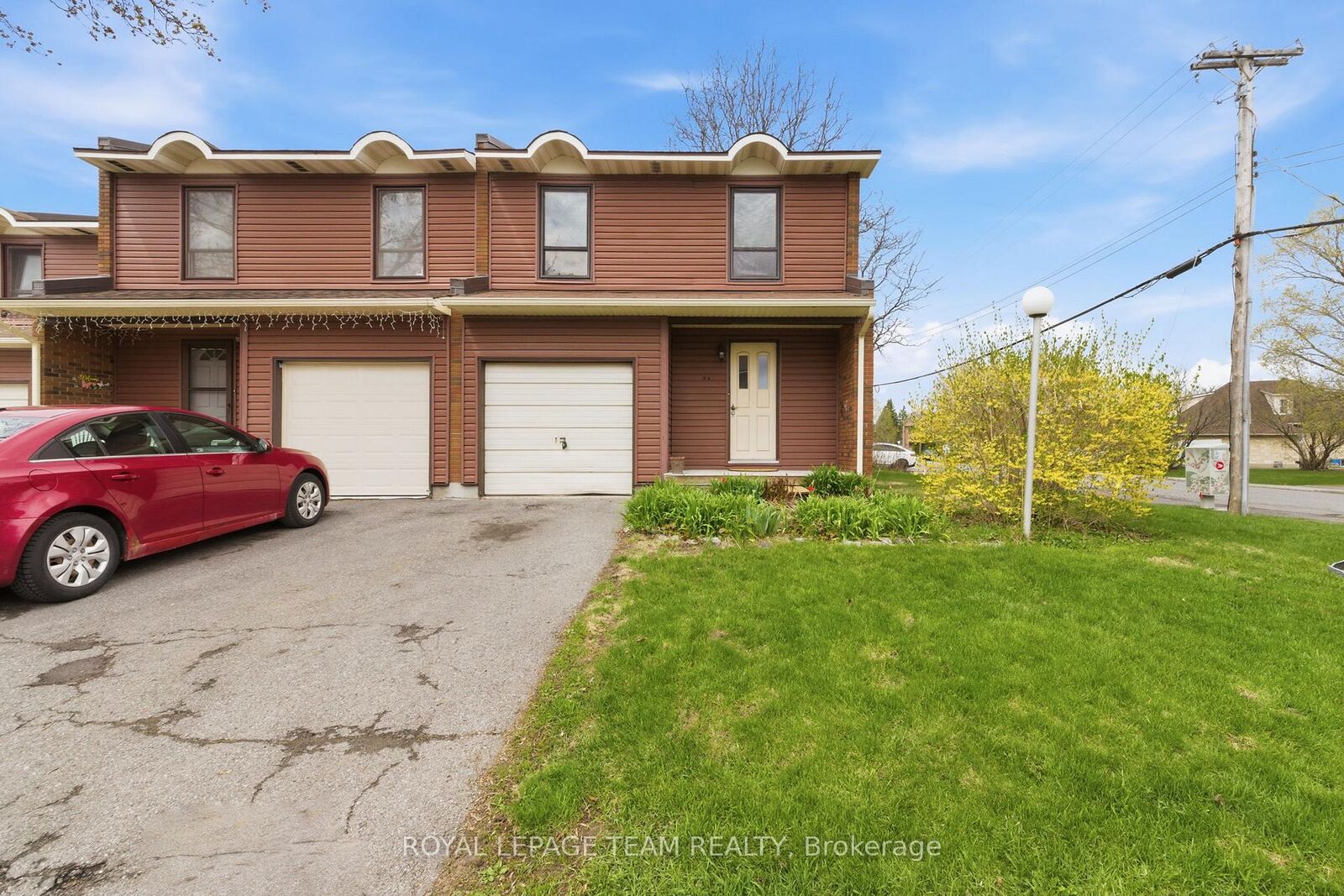 Property Photo:  4 Arnold Drive 66  ON K2H 6V9 