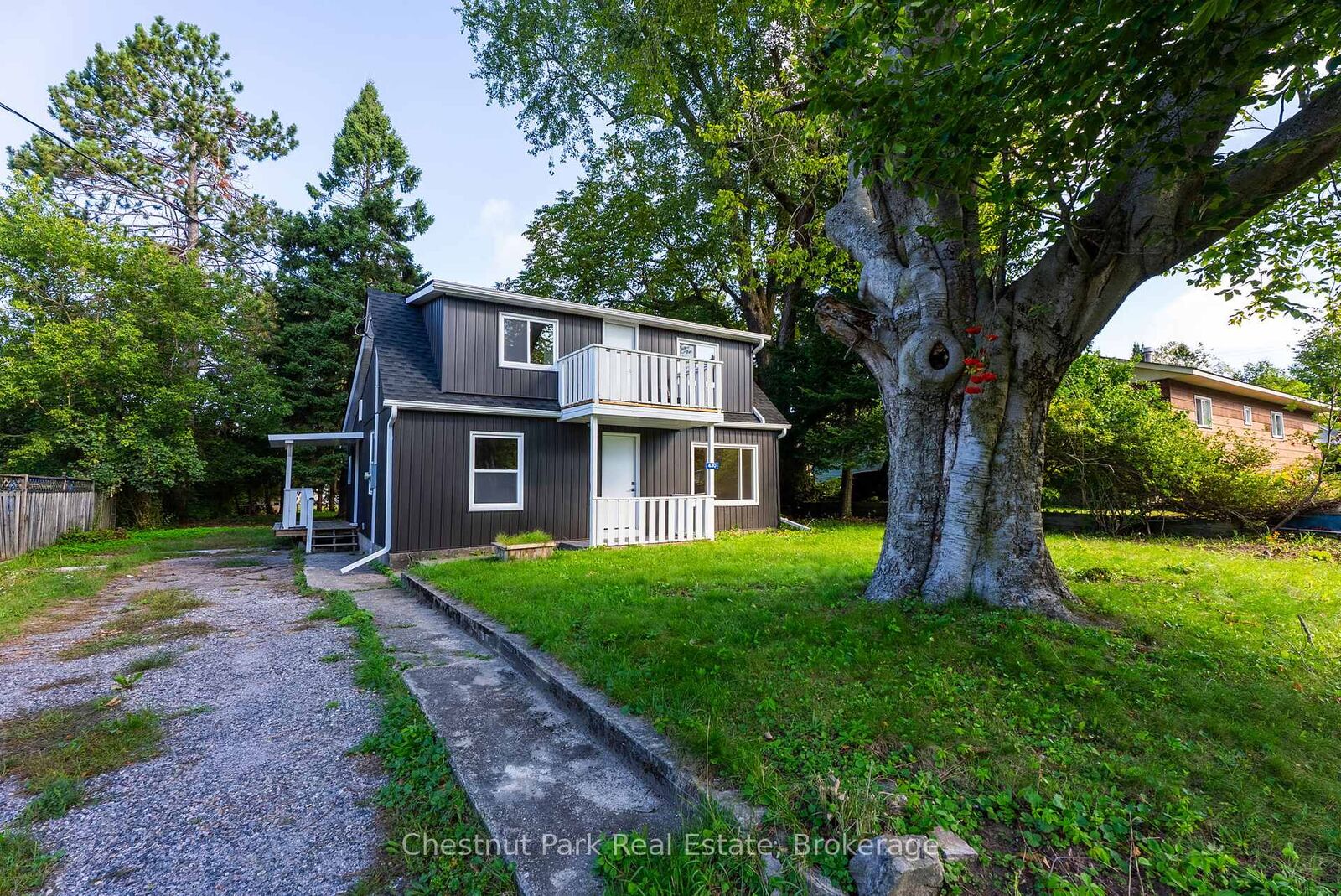 Property Photo:  430 Farquhar Street  ON P1P 1E4 