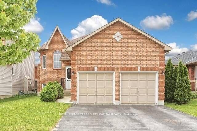 Property Photo:  9 Catherine Drive Lower  ON L4N 0Y5 
