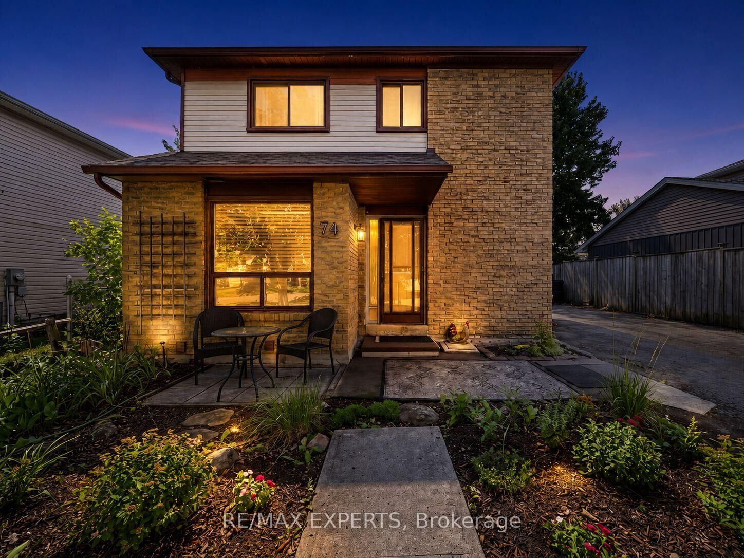 Property Photo:  74 Downey Drive  ON L7E 2B8 