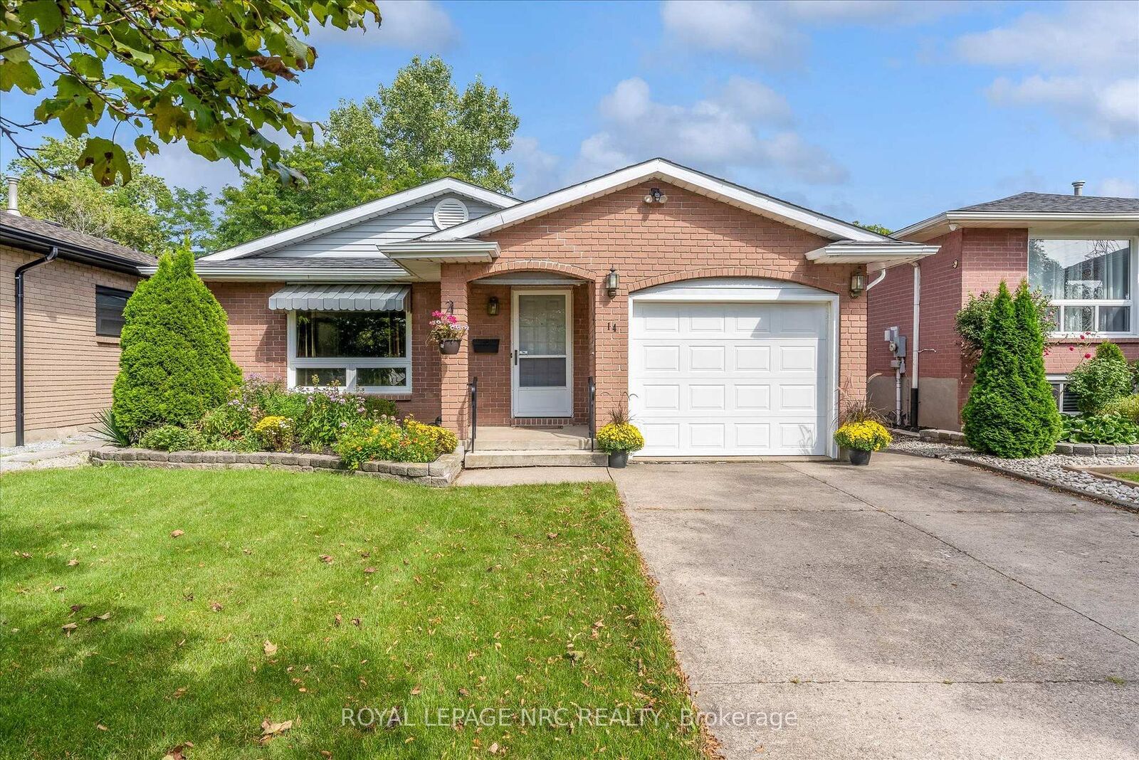 Property Photo:  14 Andrea Drive  ON L2S 3N7 