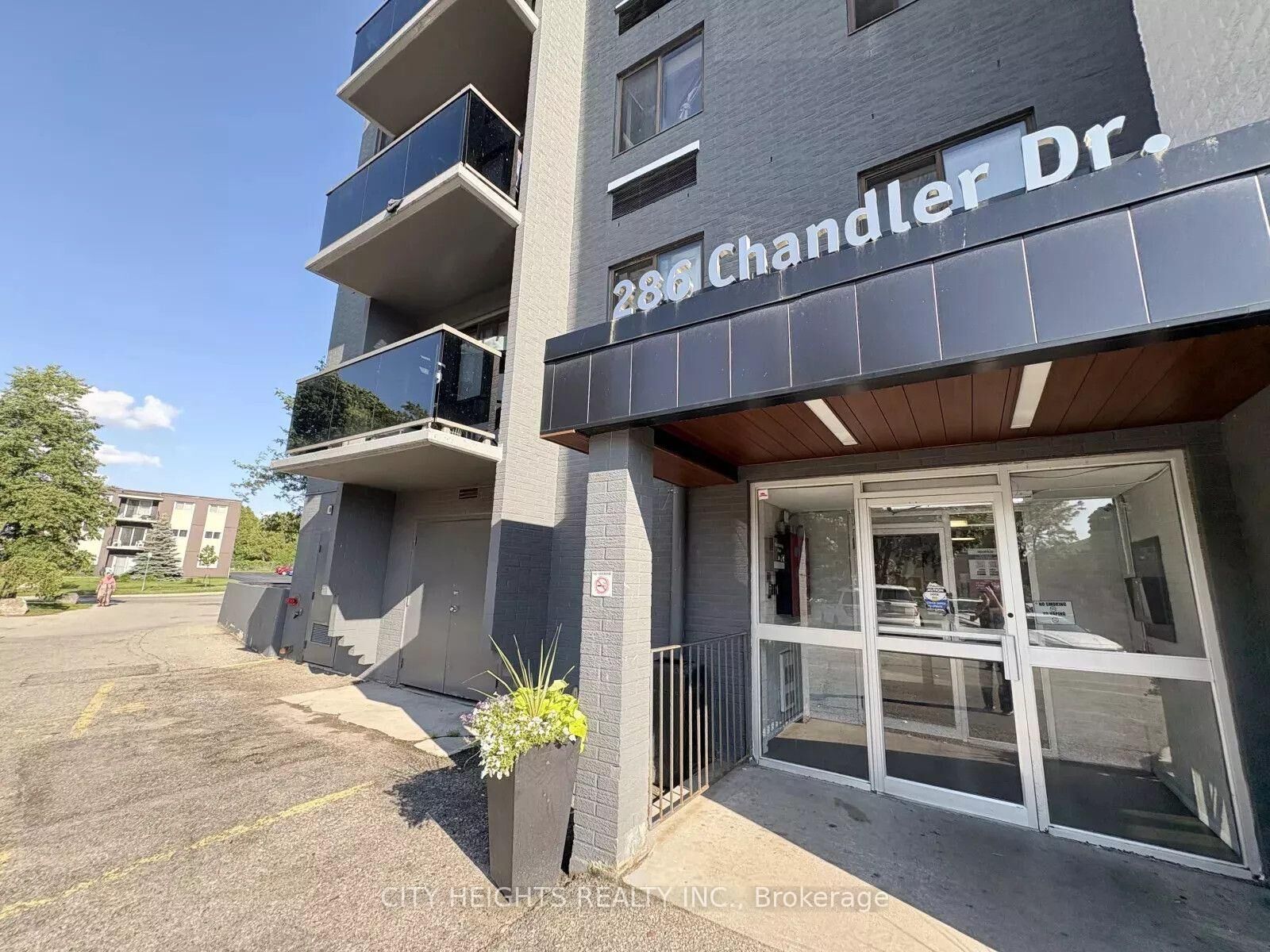 Property Photo:  286 Chandler Drive 409  ON N2E 3J8 