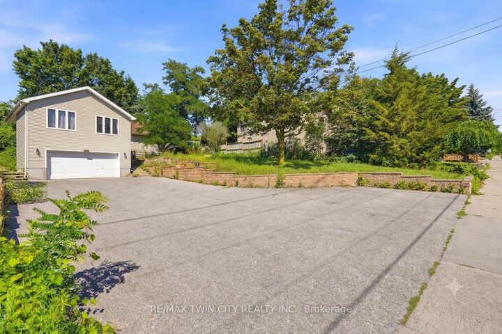 Property Photo:  980 Ritson Road N  ON L1G 6Z5 
