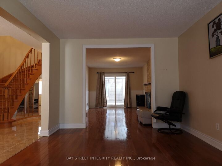 Property Photo:  3 Feltham Road Main  ON L3P 6T2 