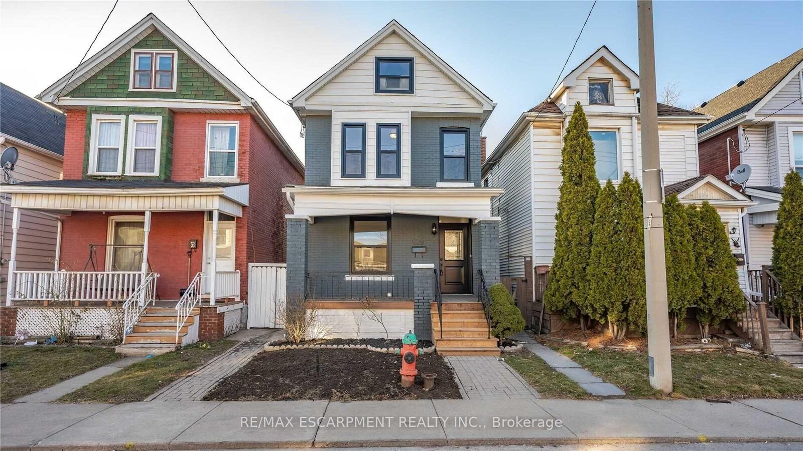 Property Photo:  53 1/2 Kinrade Avenue  ON L8L 6L5 