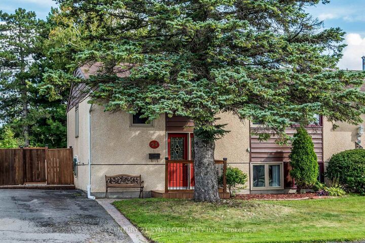 Property Photo:  68 Sheldrake Drive E  ON K2L 1S8 