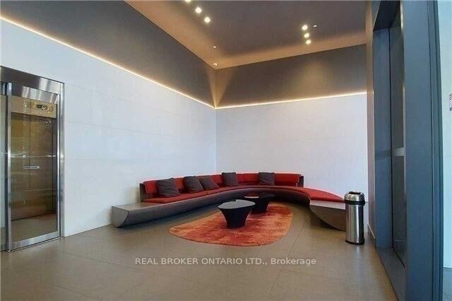 Property Photo:  159 Dundas Street 2204  ON M5B 0A9 