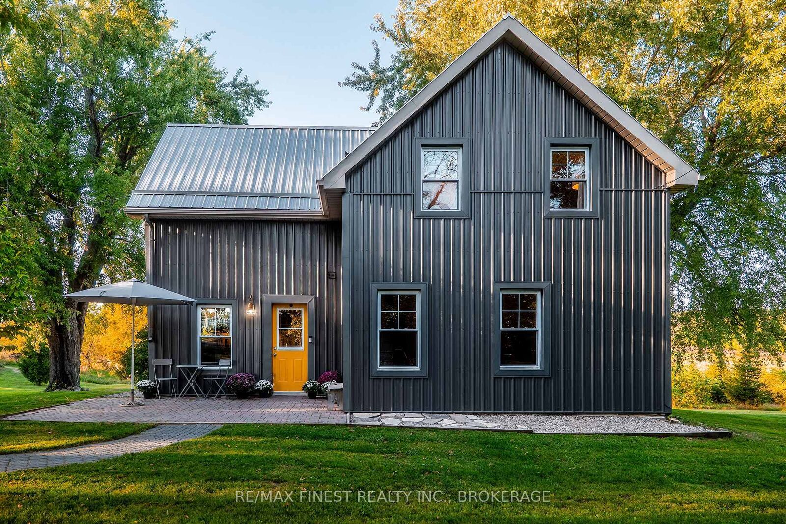 Property Photo:  4446 Highway 2 N/A  ON K7G 2V5 