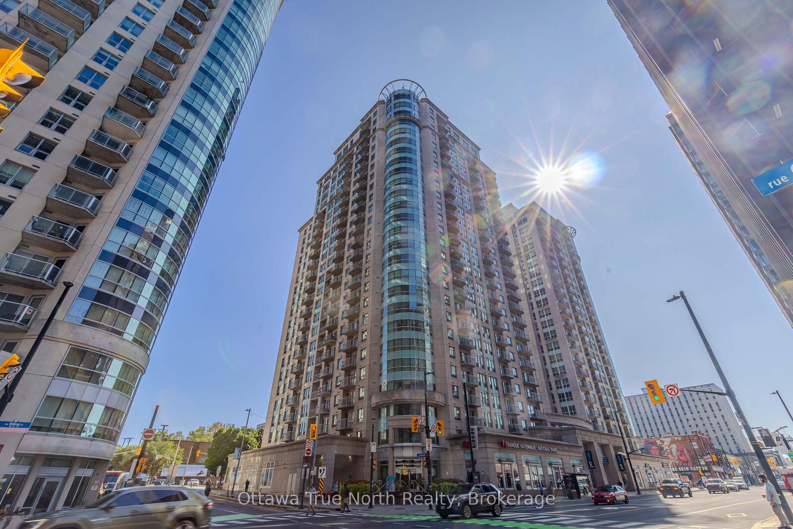 Property Photo:  234 Rideau Street 1903  ON K1N 0A9 