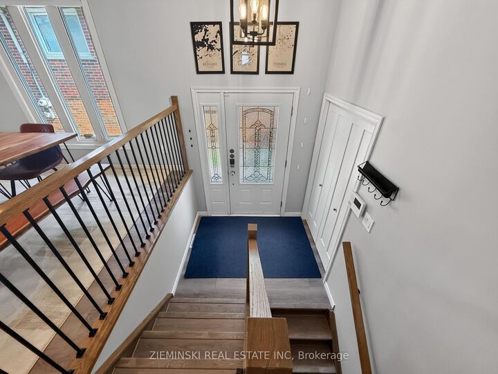 Property Photo:  69 Jubilee Avenue W  ON P4N 4M7 