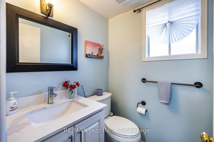 Property Photo:  23 Meredith Court  ON L1E 2V9 