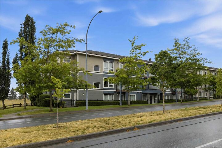 Property Photo:  4050 Douglas St #203  BC V8X 0A5 