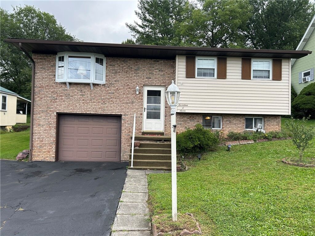 Property Photo: 1707 2nd St PA 15425