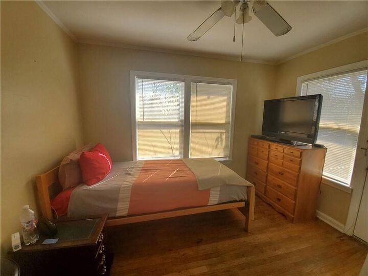 Property Photo:  918 E 37th Street B  TX 78705 